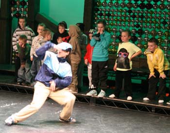 2010_0211classact20100572