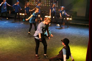 2010_0211classact20100936